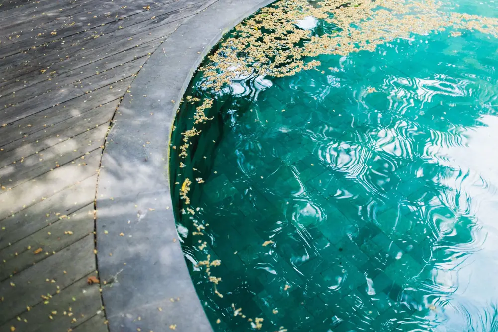 Above Ground Pool with Deck Kit