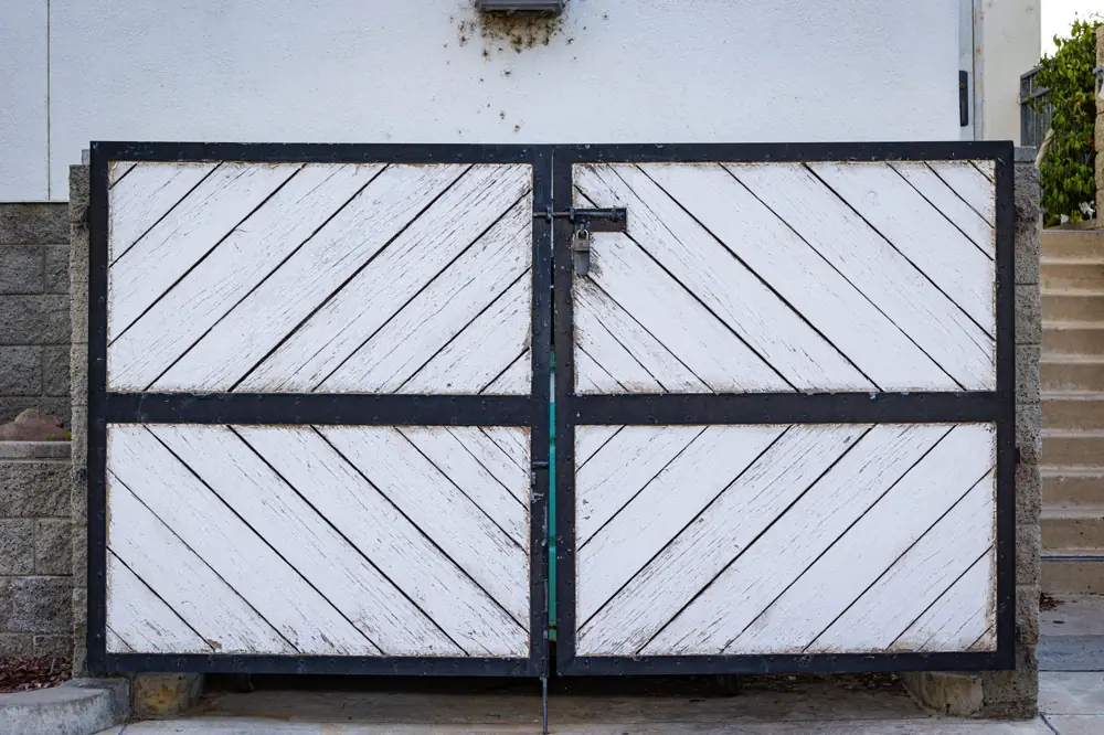 Double Swing Gate with Opener