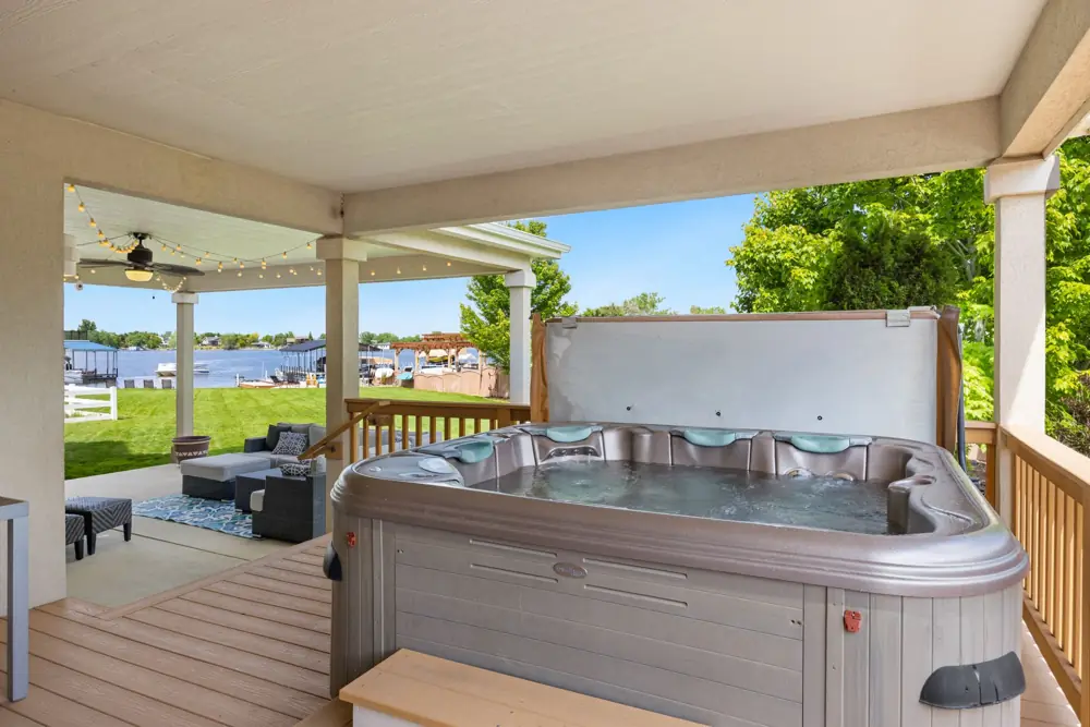 Master Spas vs Jacuzzi Hot Tub