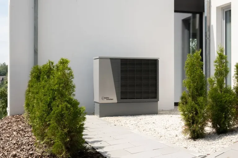 Pool Heat Pump vs Solar Heating