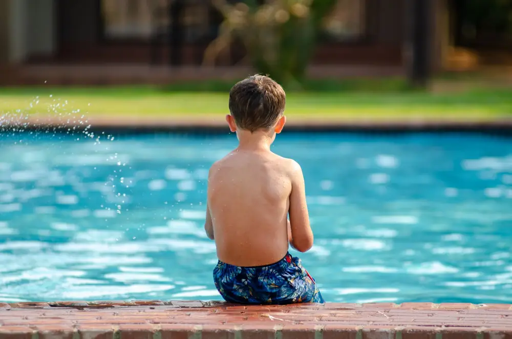 Pool Heat Pump vs Solar Heating