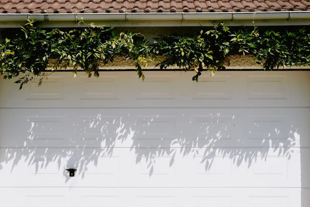 Tilt vs Sectional Garage Door - Tilt vs Sectional Garage Door Cost New Zealand