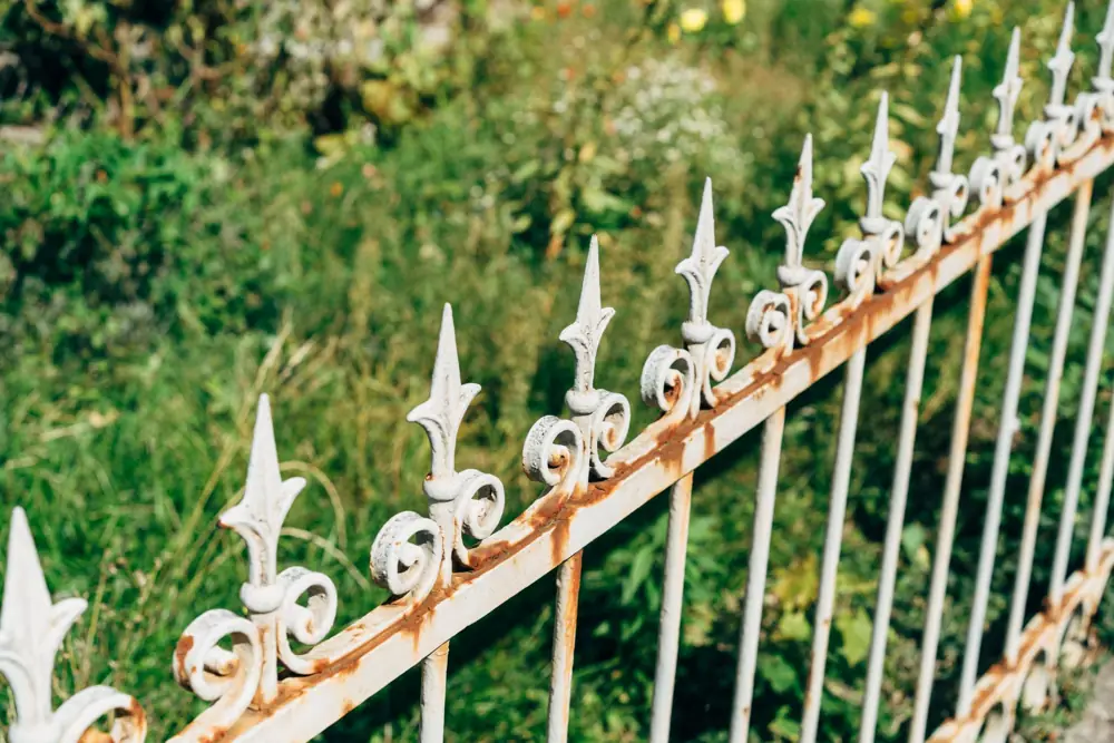 Wrought Iron vs Aluminium Fence