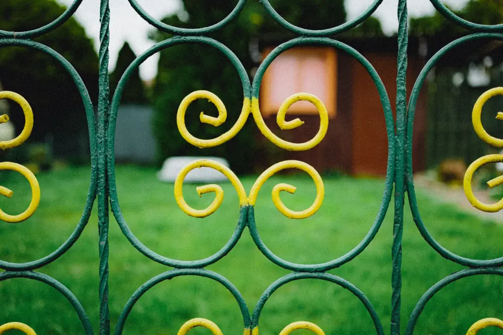 Wrought Iron vs Aluminium Fence